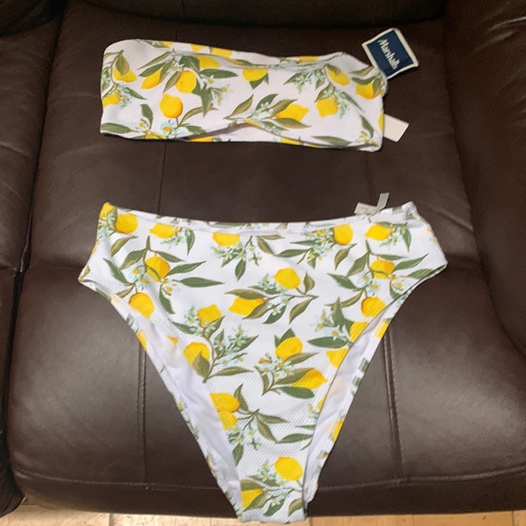 Other - Selling a bath suite new never wore any question feel free to ask 😊